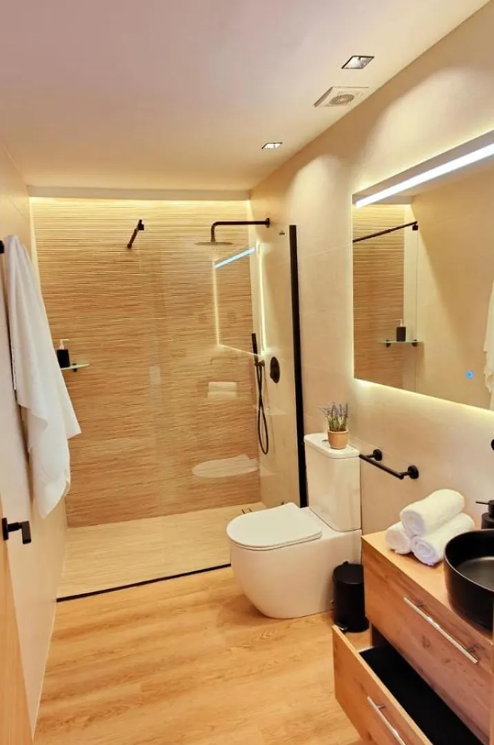 Lägenhet Pries Homes - Luxury Loft Cienfuegos I Málaga Spanien
